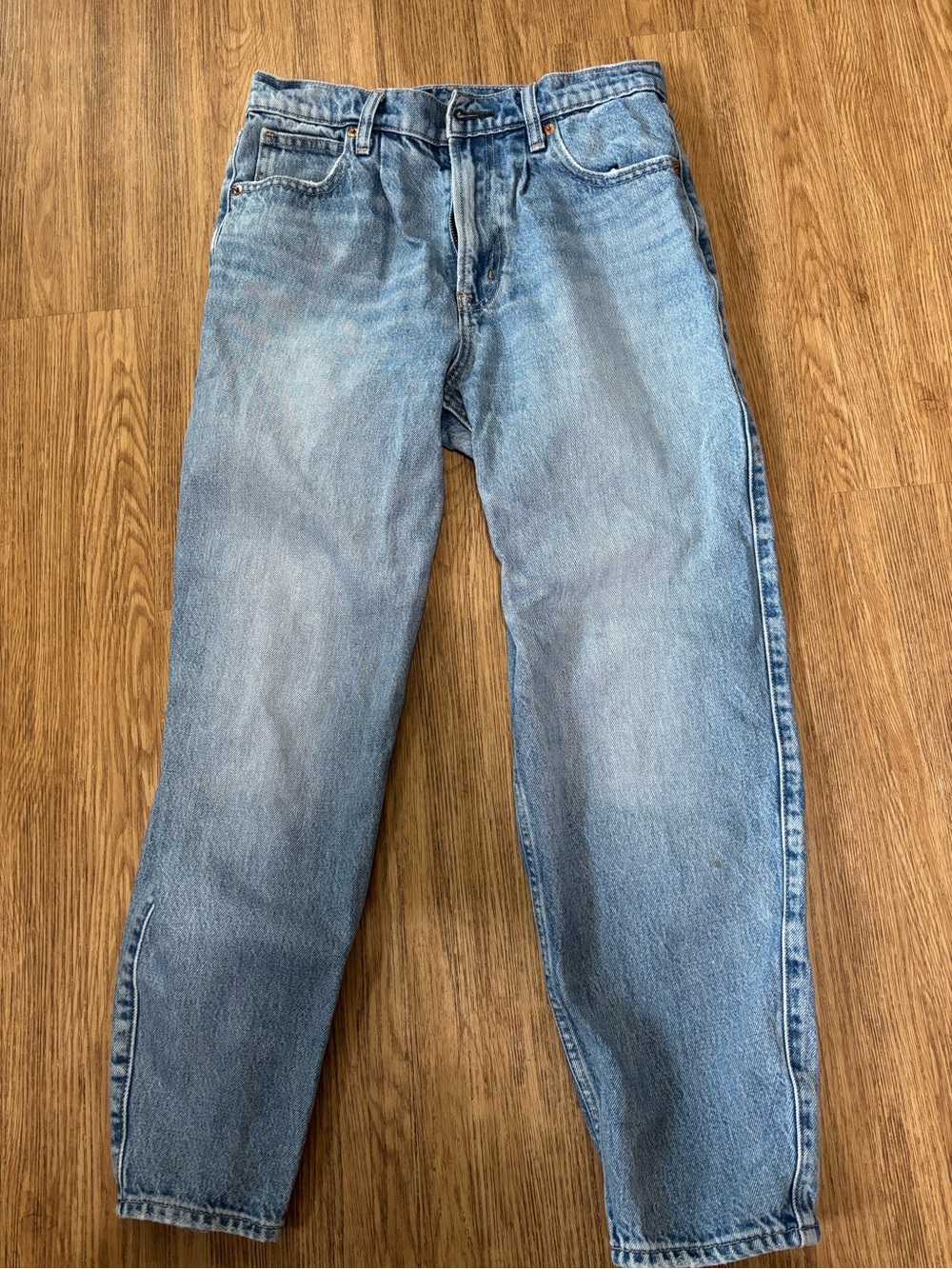 GAP High-Rise Women's Jeans in Light Blue Wash